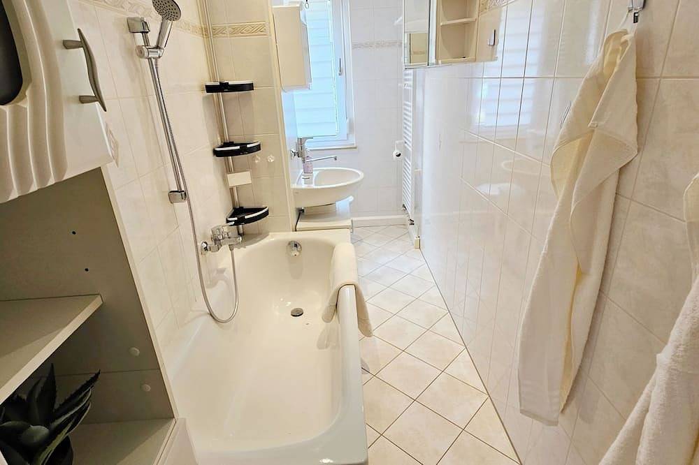 Ganze Wohnung, 1 bedroom apartment in weiãÿenfels in Weißenfels, Saale-Unstrut