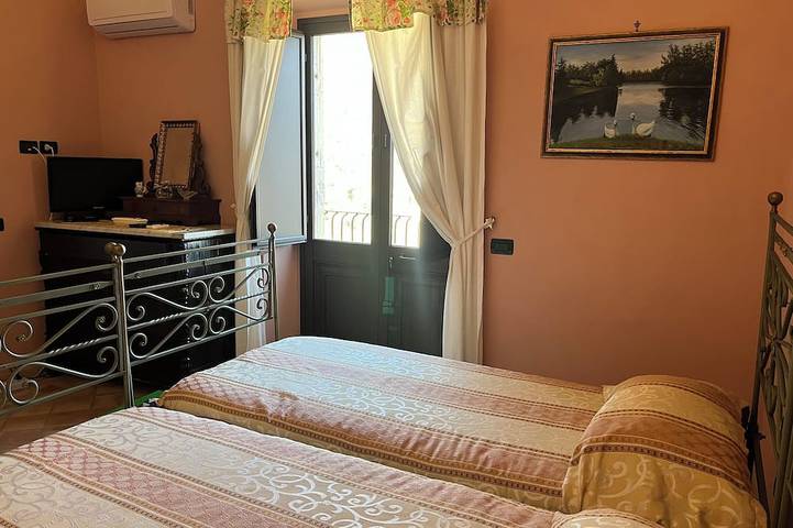 Gîte pour 3 personnes, avec terrasse à Graniti - 4