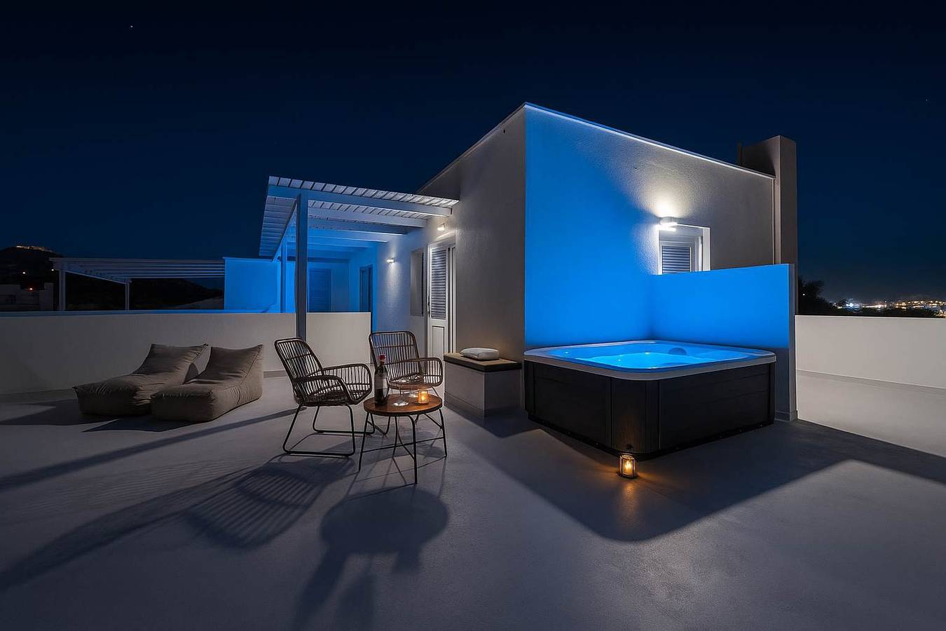 Hel studio-lejlighed, Studio for 3 personer med jacuzzi in Santorini
