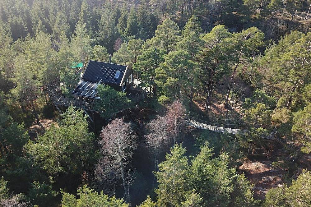Beautiful Treetop cabin in cozy south part of Norway, perfect for a getaway in Mandal