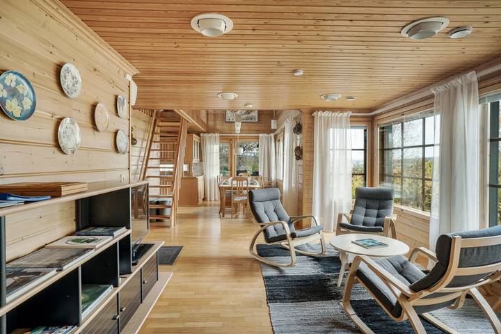 Cozy 3Br Home | River Views & Private Sauna in Rovaniemi, Laponia