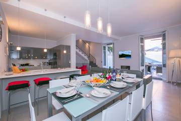 Villa With Pool for 10 People in Laglio, Lake Como, Photo 4