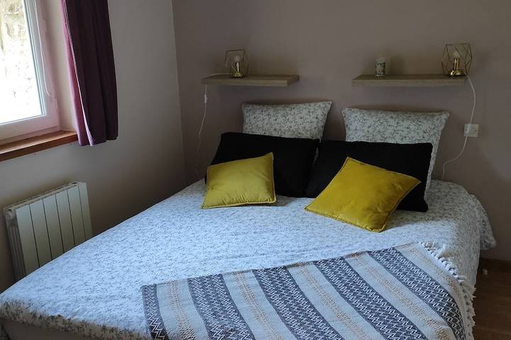 Location de vacances pour 6 personnes, avec terrasse ainsi que jardin et piscine à Monflanquin - 2