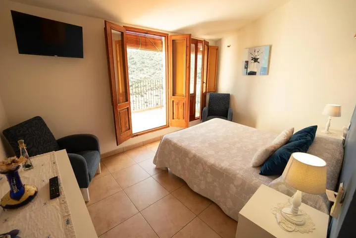 Hotel para 2 personas, con balcón y vistas - 1