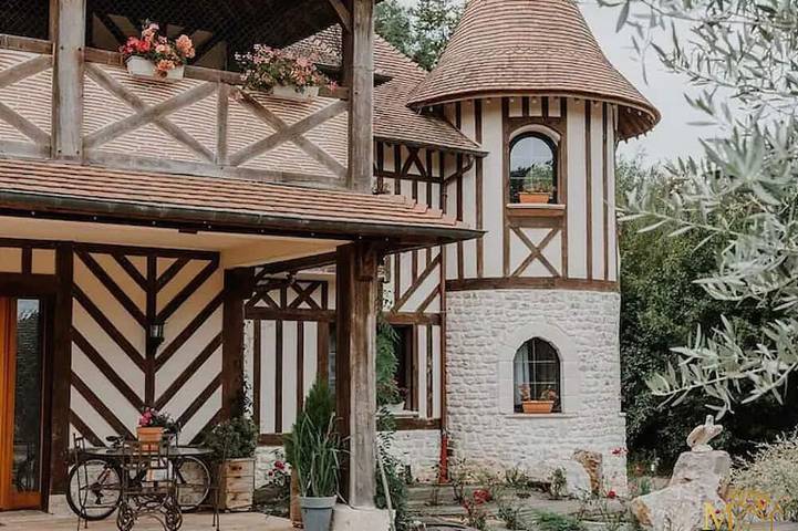 Location de vacances pour 15 personnes, avec Balcon et Jardin à Englesqueville-en-Auge