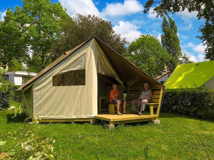 Camping Ushuaïa Villages Le Parc de la Grève - Albergue 4 personas - Ecolodge Lodge (Gama clásica) in L'Aiguillon-sur-Vie, Valle del Loira