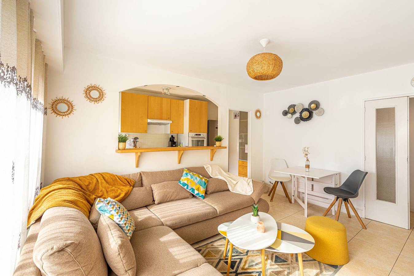 Apartamento entero, Guestready - Sunny Side Up con balcón in Courbevoie, Altos del Sena