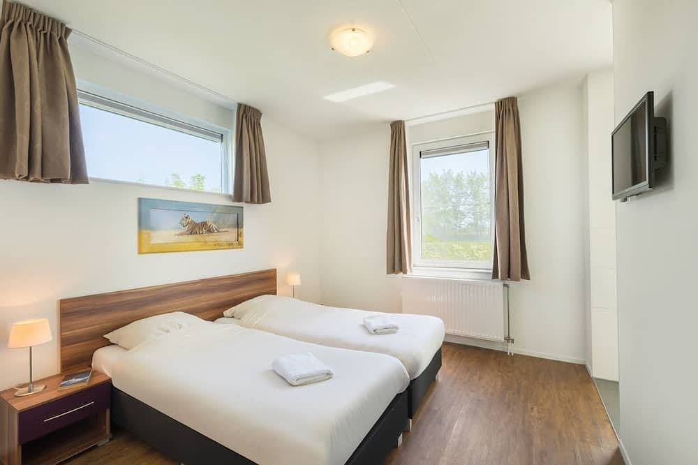 Luxe villa met acht badkamers, gelegen in een natuurgebied in Nationaal Park Weerribben-Wieden