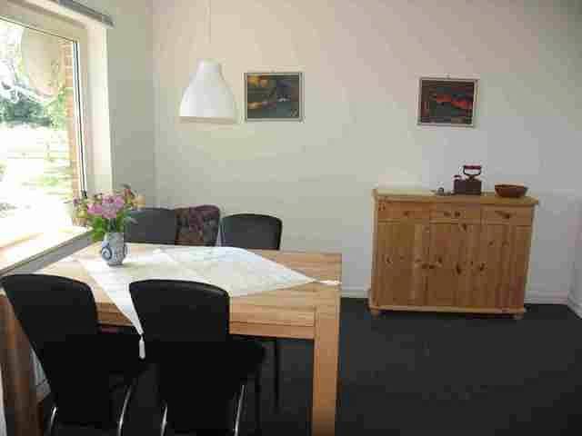 Ganze Ferienwohnung, Rode Huus - Deichblick - Ferienhaus-3-Räume - 01 in Norderfriedrichskoog, Eiderstedt