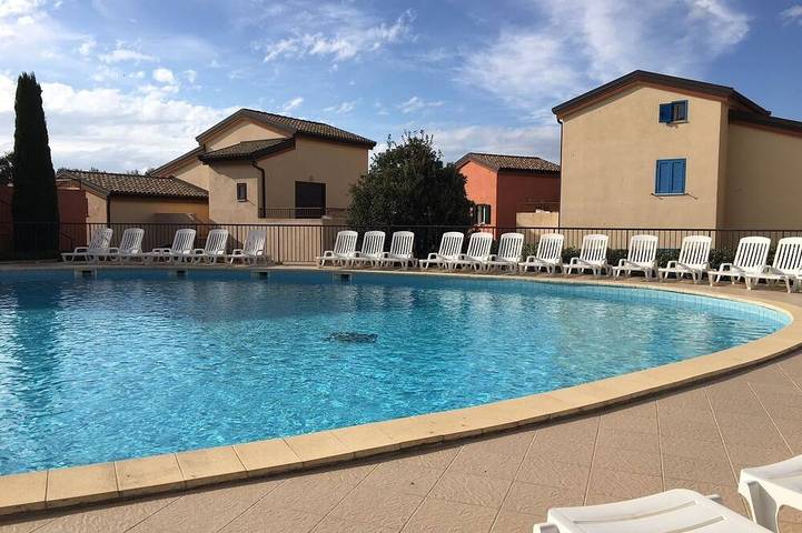 Apartamento de vacaciones para 6 personas, con terraza y piscina - 1