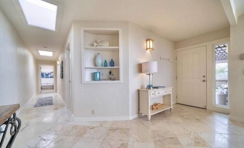 Vacation rental for 5 people, with terrace and pool as well as sauna and hot tub in Monterey County