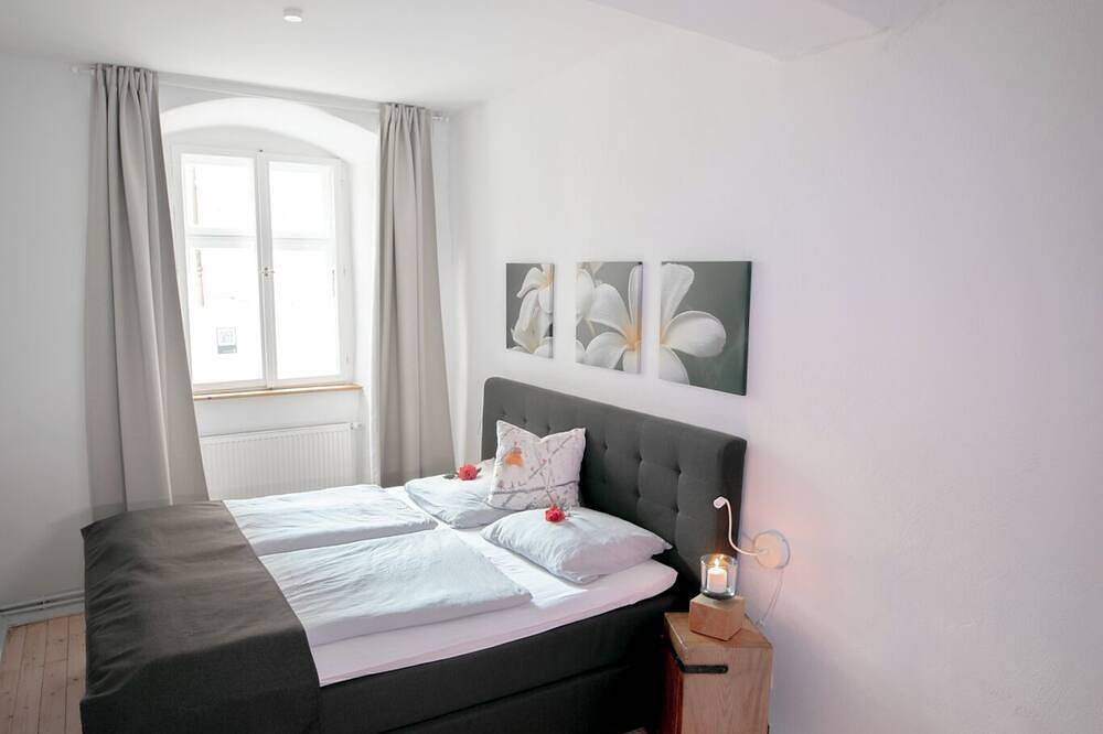 Entire apartment, Adam & Eva Absolutely Central in Bamberg, Franconian Wine Country