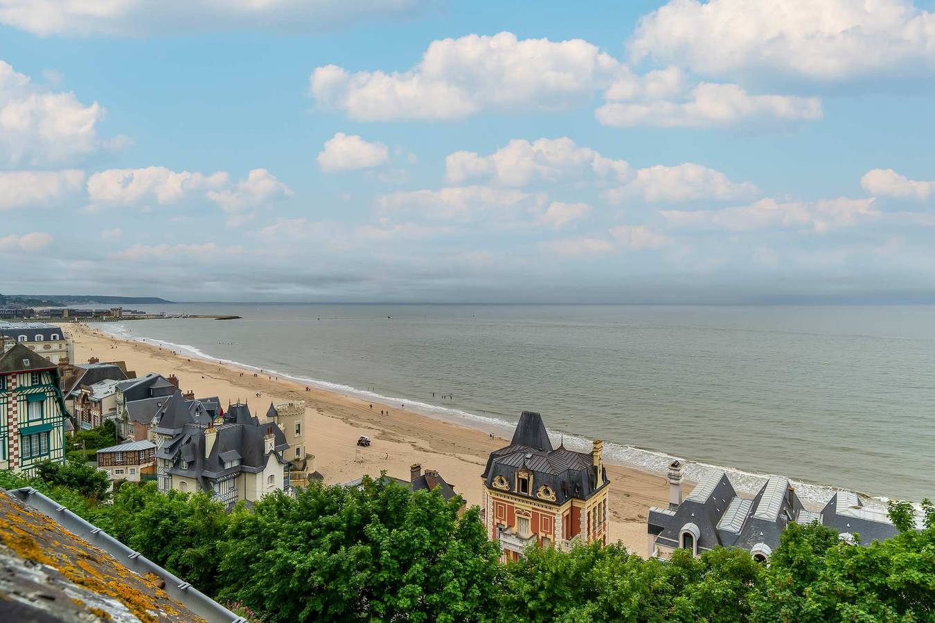Logement de Charme en Normandie - Sejour d'Exception a 7 in Trouville-sur-Mer, Lisieux region