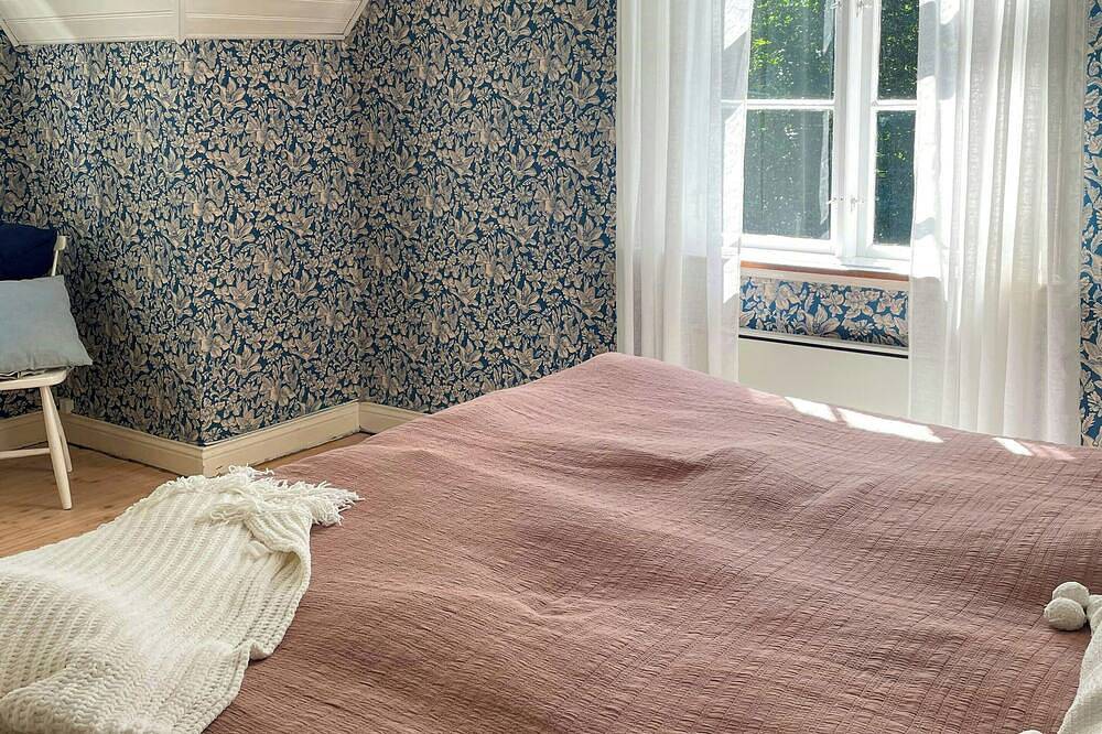 Gemütliches Häuschen mit offenem Kamin und sonniger Veranda in Malmköping, Flen