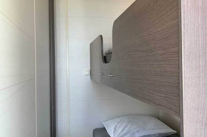 ZEcamping 3 étoiles piscine dog friendly locatif TV 20m2 2 pers in Arvert, Côte de Beauté