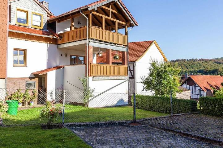 Ferienwohnung für 4 Personen, mit Balkon in Jesberg