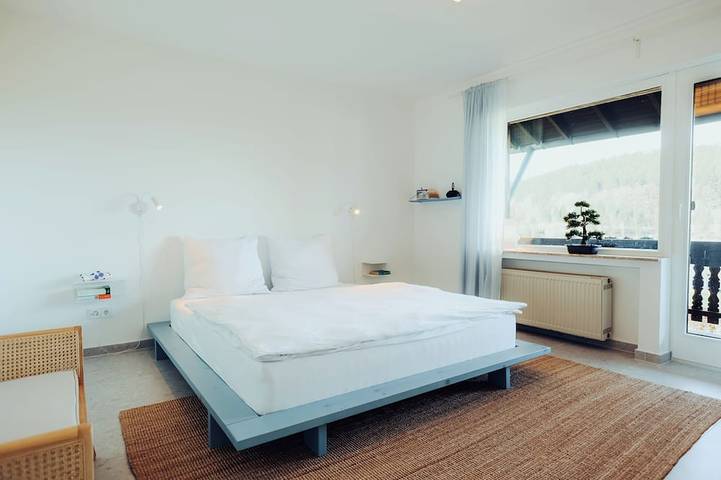 Ganze Wohnung, Eifel17+6 - Design-Wohnung mit Terrasse in Bettenfeld, Bernkastel-Kues & Umgebung