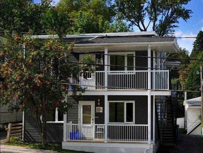 Gîte pour 2 personnes, avec balcon à Saguenay