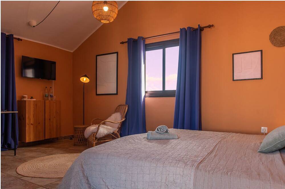 Co-Living at Casa Cocolores in Villaverde, La Oliva