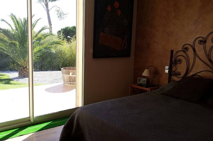 Location de vacances pour 8 personnes, avec jardin et balcon dans Golf de Saint-Thomas - 3