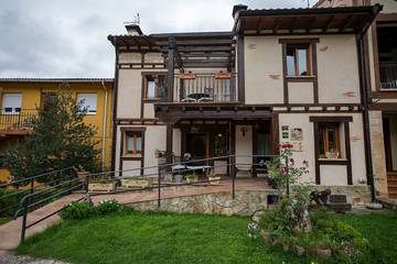 Casa rural para 8 personas, con jardín en Frías