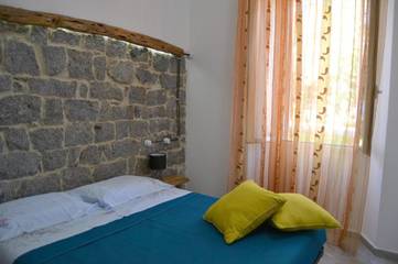 Location de vacances pour 2 personnes, avec vue et jardin à Arbatax