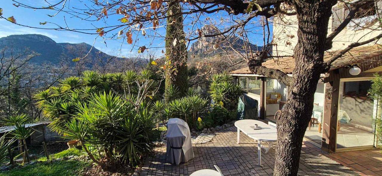 Appartement entier, Two-Bedroom Apartment in La Gaude, Côte méditerranéenne (France)
