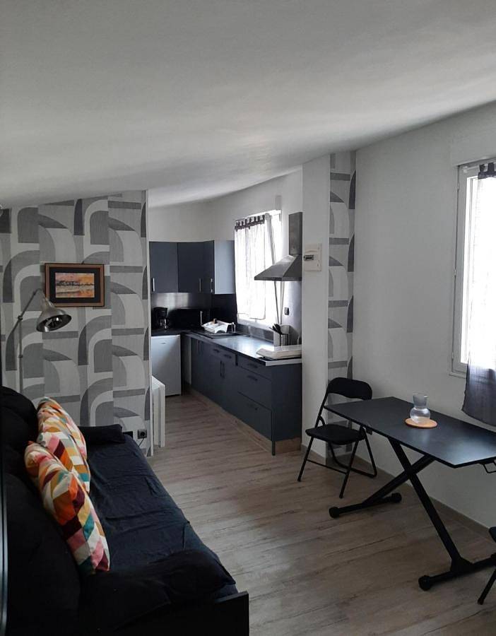 Gîte pour 2 personnes, avec jardin à Saint-Hilaire-Petitville - 3