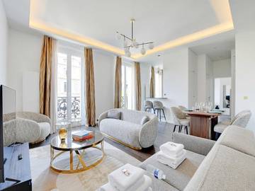 Gîte pour 4 personnes, avec balcon dans Musee de la Tuile Paul Mangin