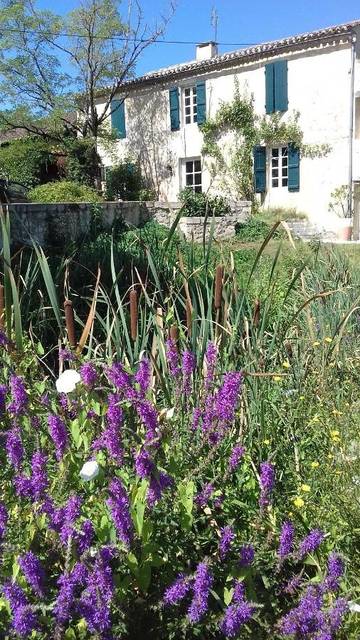 Chambre d’hôte pour 6 personnes, avec jardin ainsi que vue et terrasse, animaux acceptés à Condom