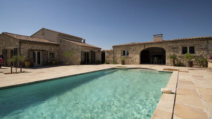Villa pour 5 personnes, avec jacuzzi et piscine ainsi que terrasse et jardin - 1
