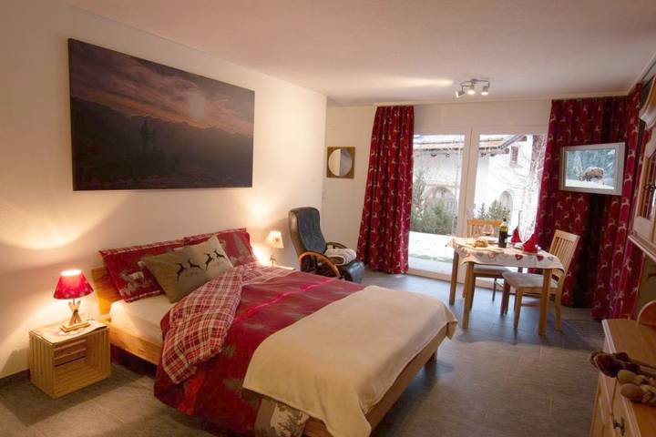 Gîte pour 2 personnes, avec jacuzzi et jardin à Zernez - 2