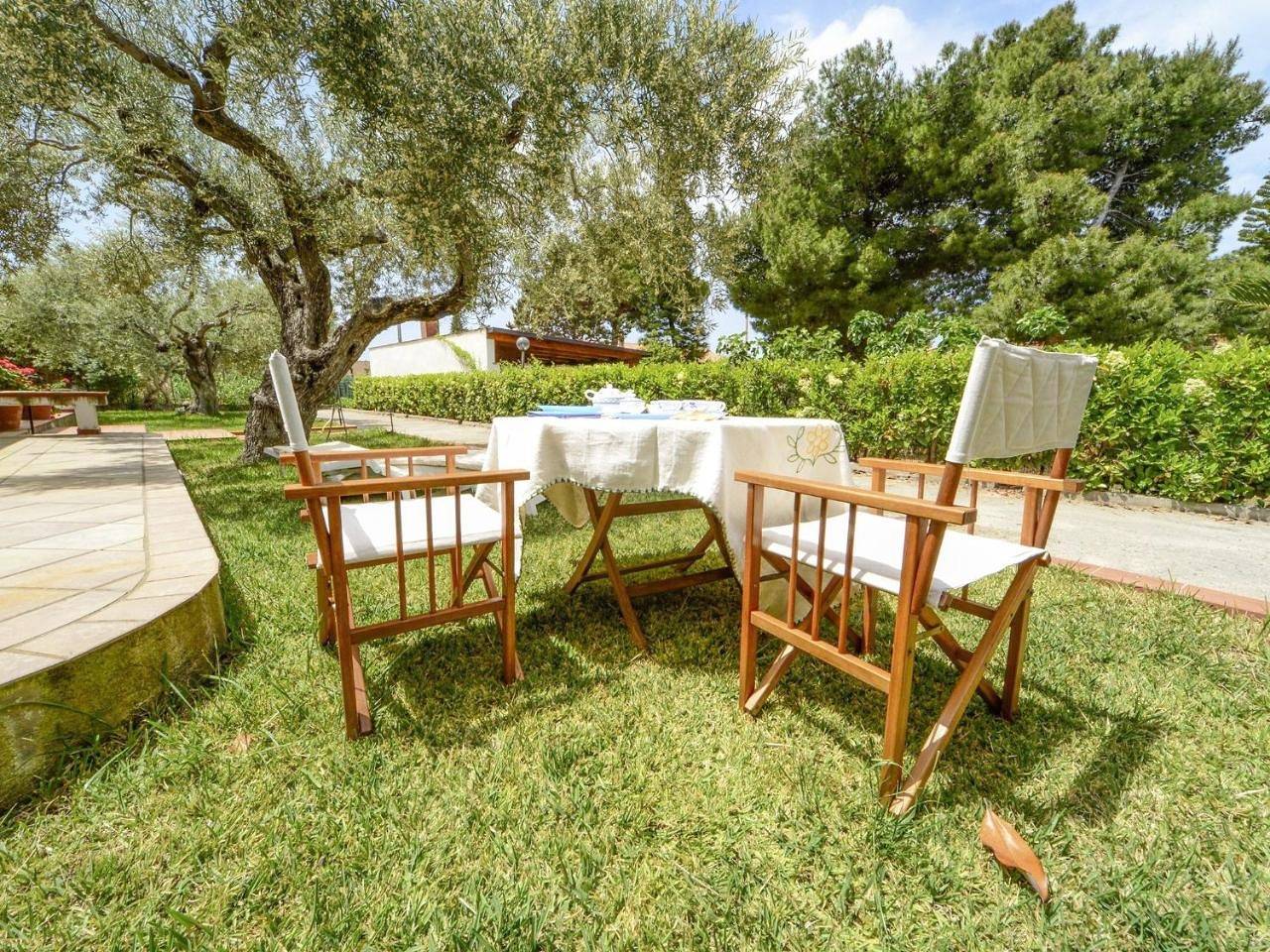 Villa Le Magnolie in Mazzaforno, Cefalù (Comune)