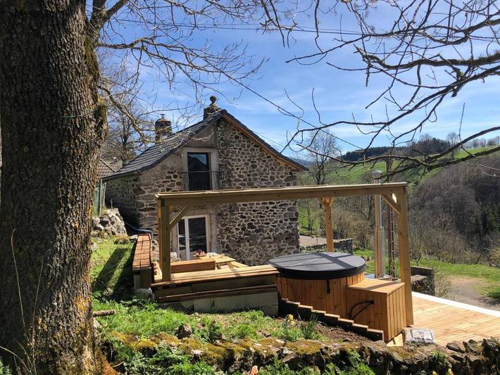 Location de vacances pour 6 personnes, avec jardin et jacuzzi, adapté aux familles à Saint-Front - 3