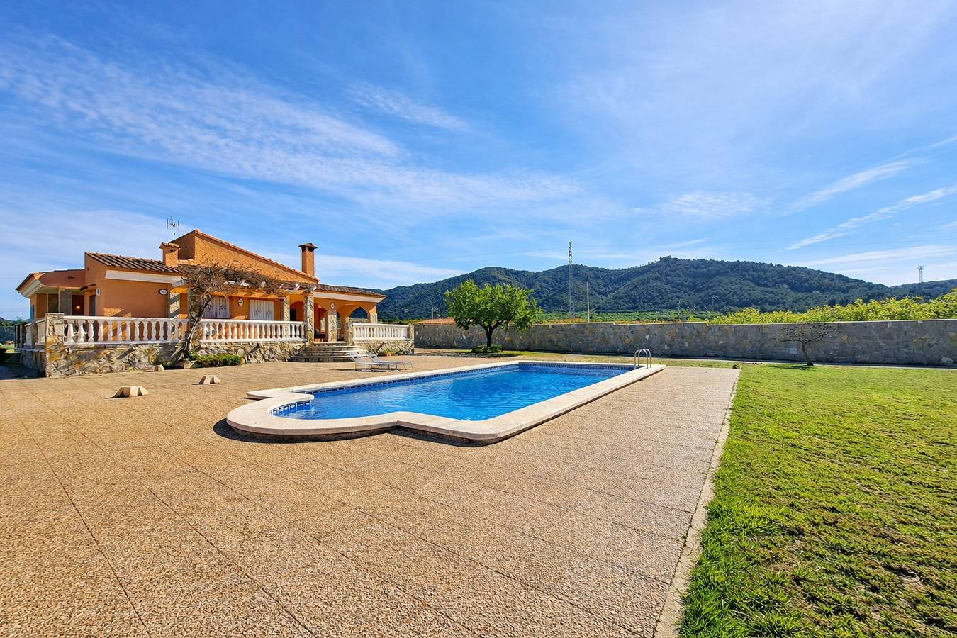 Villa con Piscina Privada y 2.000m² de Jardín in Alcalá de Chivert, Costa del Azahar