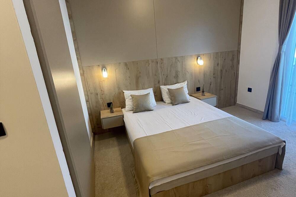 El Mar Double Room with Swimming Pool in Utjeha-Bušat, Montenegro