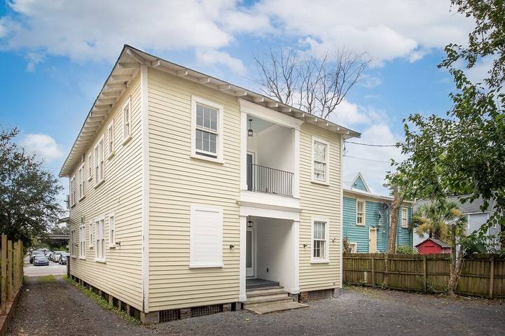 Apartment for 2 people, with terrace in Charleston