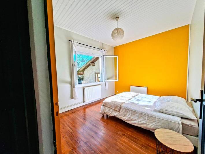 Location de vacances pour 8 personnes, avec jardin et vue, animaux acceptés à Saint-Pardoux-du-Breuil