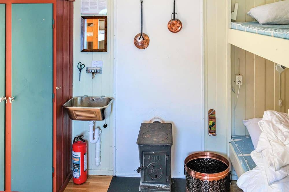 Cozy home in Vråliosen in Vråvatn, Kviteseid