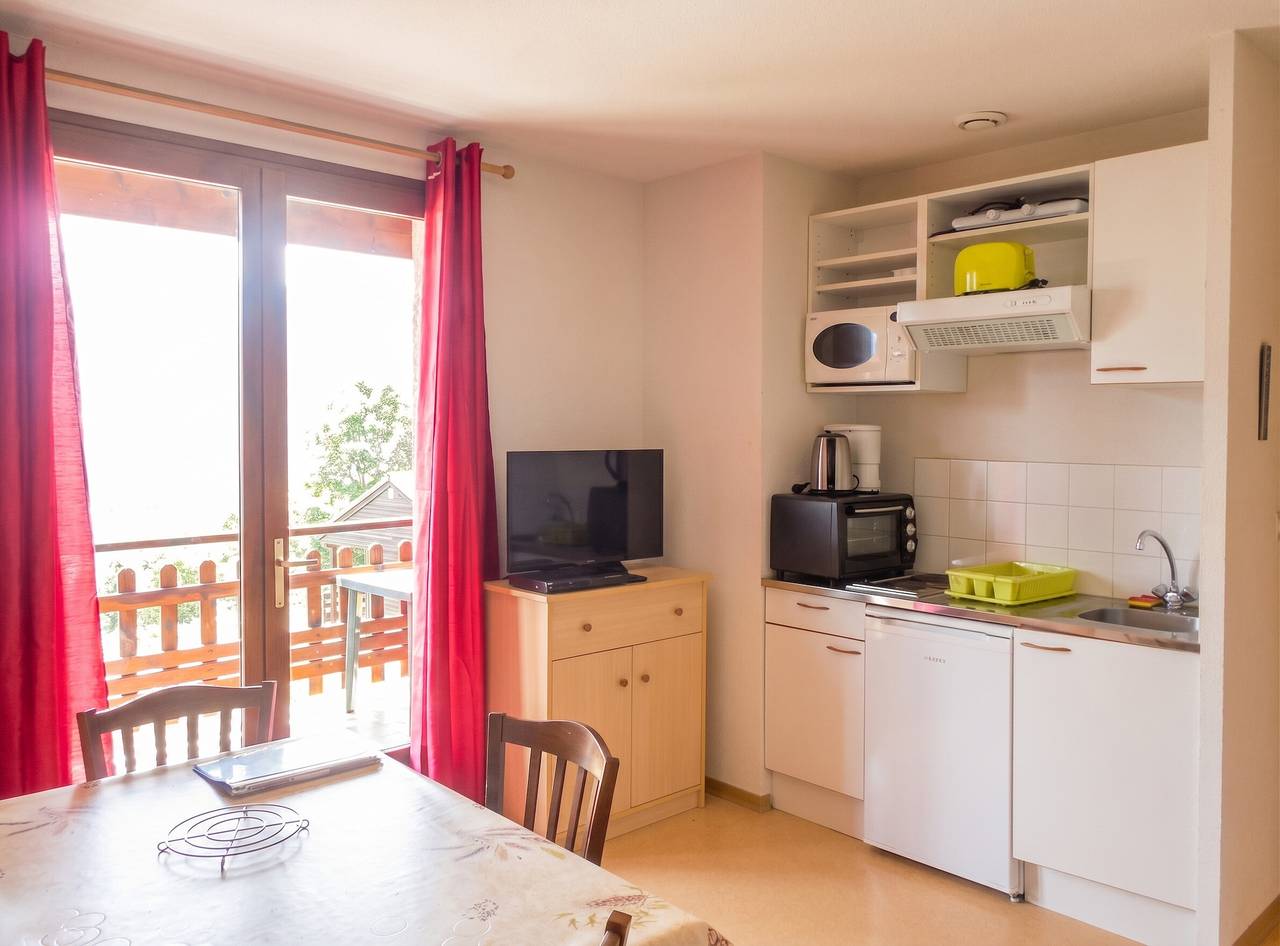 Appartement entier, Appartement confortable à Ignaux, 31 m² avec piscine in Ignaux, Pyrénées