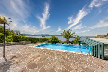 Ferienwohnung für 2 Personen, mit Terrasse und Meerblick sowie Pool in Koper