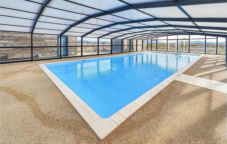 Location de vacances pour 6 personnes, avec terrasse ainsi que piscine et jardin dans Lac de Jouarrès - 4