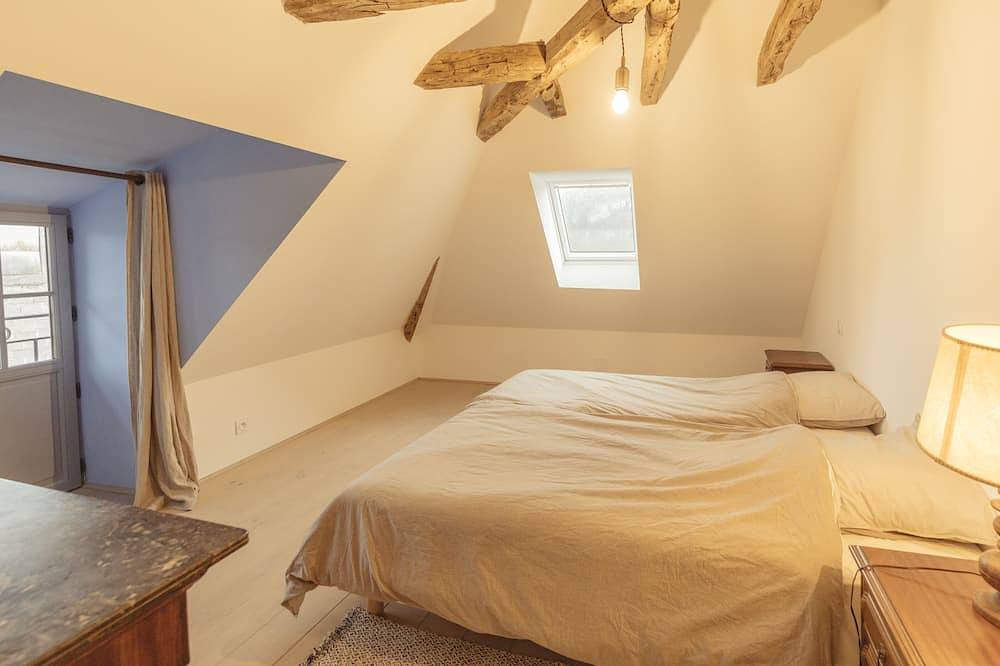 Gîte-Premium-Casa de banho privativa-Vista para a Piscina-Le four à pain in Tour-de-Faure, Massif Central