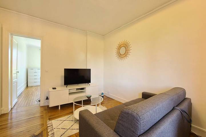 Ganze Wohnung, 1 Bedroom Apartment in Saint-Maur-des-Fossã©s in Saint-Maur-des-Fossés, Val-de-Marne