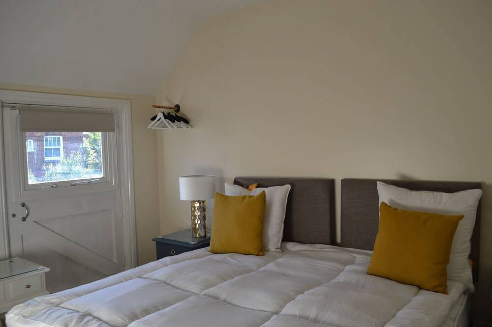 Frinton Escapes - The Cottage in Frinton on Sea, Frinton and Walton