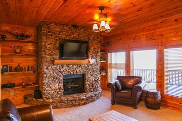 Lodge for 24 Guests in Blue Ridge Mountains, Chattahoochee National Forest, Picture 1