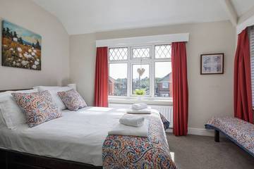 Holiday Home for 14 People in Whitby, North Yorkshire, Photo 3