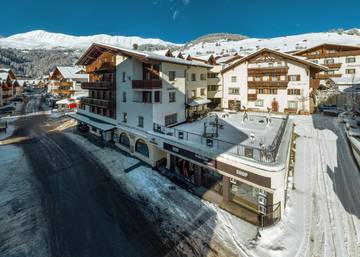 Hotel für 4 Personen, mit Sauna und Ausblick sowie Garten und Pool in Serfaus