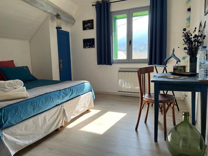 Chambre d’hôte pour 2 personnes, avec piscine et terrasse ainsi que vue et jardin à Trévignin