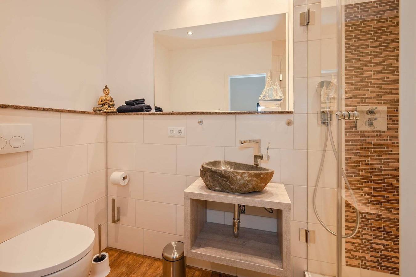 Appartement entier, Strandnahe Ferienwohnung in Bansin mit Balkon & Parkplatz in Bansin, Heringsdorf